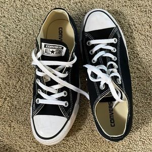 Converse black shoes. Size 8.5